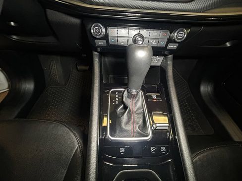Used 2025 Jeep Compass Trailhawk AWD/4WD image 11