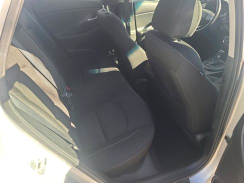 Used 2018 Hyundai Elantra GT w/ Style Package 02 FWD image 13