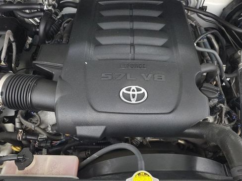 Used 2016 Toyota Sequoia Platinum AWD/4WD image 15