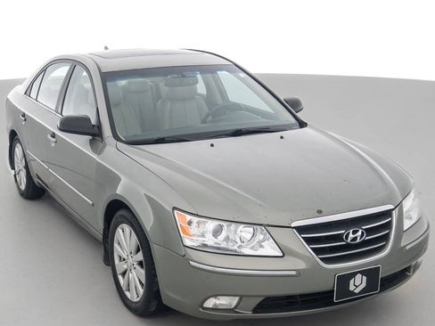 Used 2010 Hyundai Sonata Limited FWD image 1