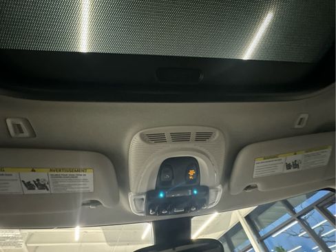 Used 2024 MINI Cooper SE image 15