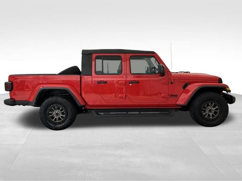 Used 2022 Jeep Gladiator Sport image 7