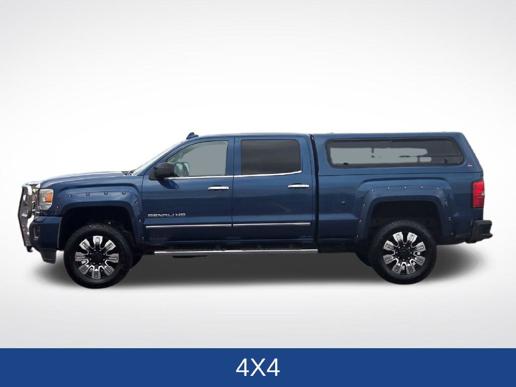 Used 2016 GMC Sierra 2500 Denali w/ Suspension Package, Off-Road AWD/4WD image 41