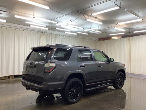 Used 2019 Toyota 4Runner Limited AWD/4WD image 6
