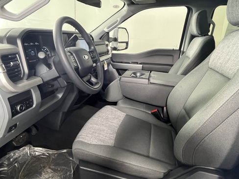New 2026 Ford F250 XLT w/ Tremor Off-Road Package image 10