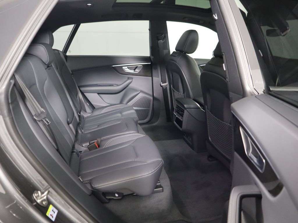 Used 2026 Audi Q8 Premium Plus w/ Premium Plus Package AWD/4WD image 23
