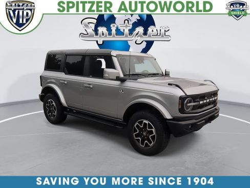 Used 2024 Ford Bronco Outer Banks AWD/4WD image 3