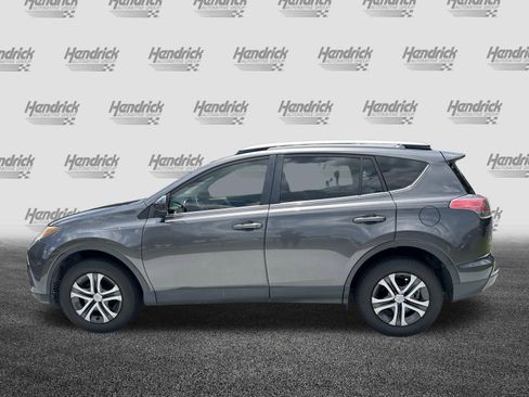 Used 2017 Toyota RAV4 LE FWD image 7