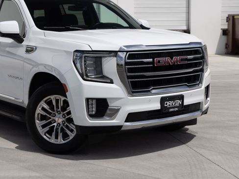 Used 2021 GMC Yukon XL SLT AWD/4WD image 3