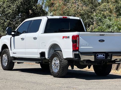 Certified 2023 Ford F250 Lariat w/ Chrome Package AWD/4WD image 6