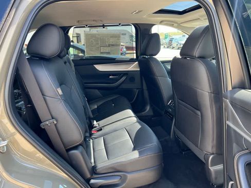 Certified 2025 MAZDA CX-70 3.3 Turbo w/ Premium Package image 20