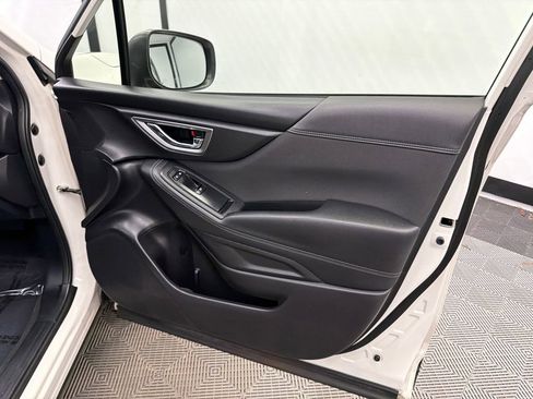 Used 2024 Subaru Forester Premium image 15