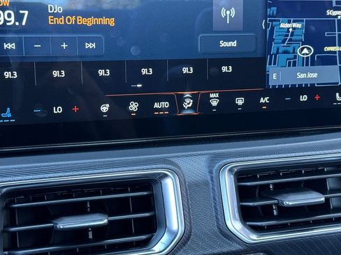 Used 2025 Ford Mustang GT Premium image 19