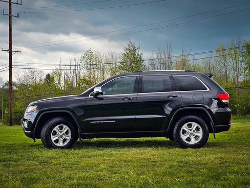 Used 2016 Jeep Grand Cherokee Laredo w/ Quick Order Package 23E AWD/4WD image 6