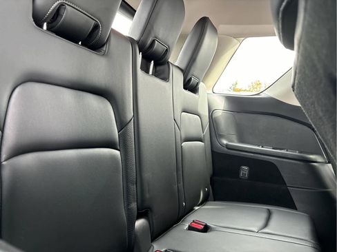 Used 2022 Nissan Pathfinder SL image 31