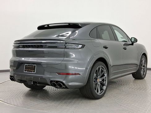 Used 2026 Porsche Cayenne Coupe AWD/4WD image 7