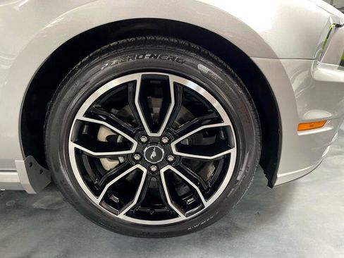 Used 2013 Ford Mustang GT Premium image 18