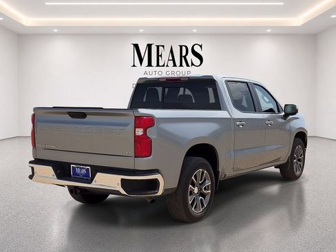 Used 2025 Chevrolet Silverado 1500 LT w/ Safety Package RWD image 5