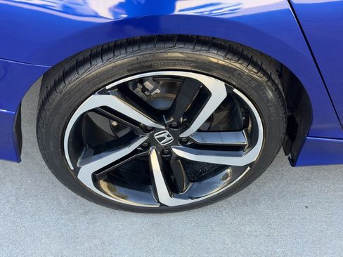 Used 2018 Honda Accord Sport image 14