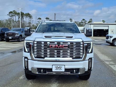 New 2026 GMC Sierra 2500 Denali w/ Denali Reserve Package AWD/4WD image 5