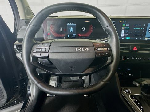 Used 2026 Kia Sportage EX FWD image 15