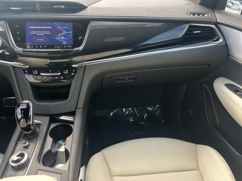 Certified 2023 Cadillac XT6 Sport w/ Technology Package AWD/4WD image 14