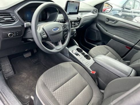 Used 2025 Ford Escape Active AWD/4WD image 7
