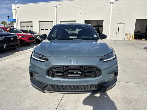 Used 2023 Honda HR-V Sport image 2