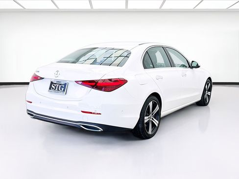 Used 2025 Mercedes-Benz C 300 Sedan image 4