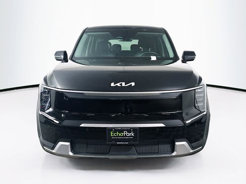 Used 2024 Kia EV9 Light Long Range image 2