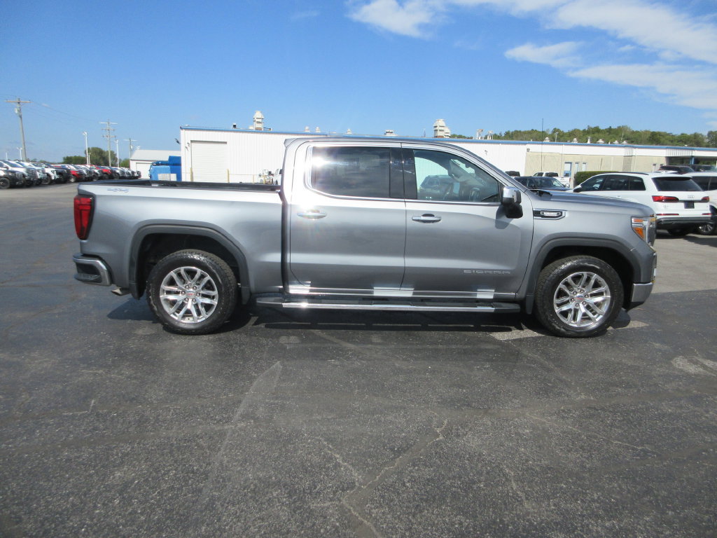 Used 2022 GMC Sierra 1500 SLT w/ SLT Premium Package AWD/4WD image 4