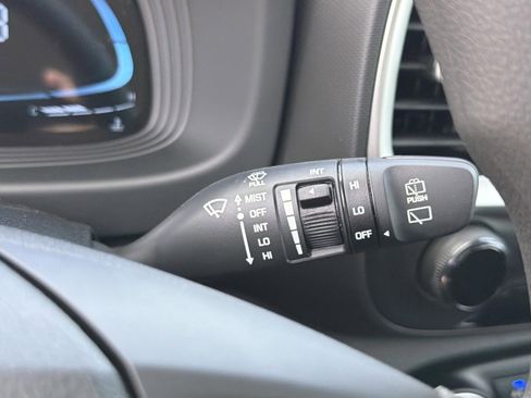 New 2026 Hyundai Venue SE FWD image 28