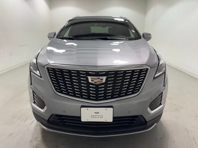Certified 2025 Cadillac XT5 Premium Luxury AWD/4WD image 2