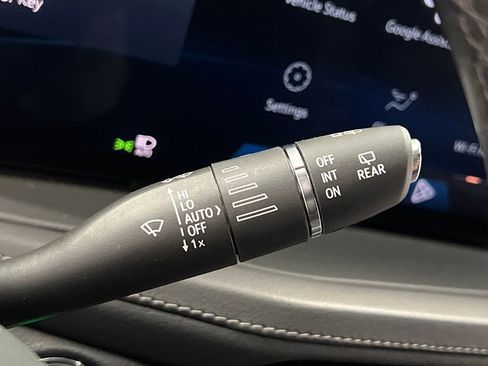 Used 2024 Cadillac XT4 Premium Luxury image 47