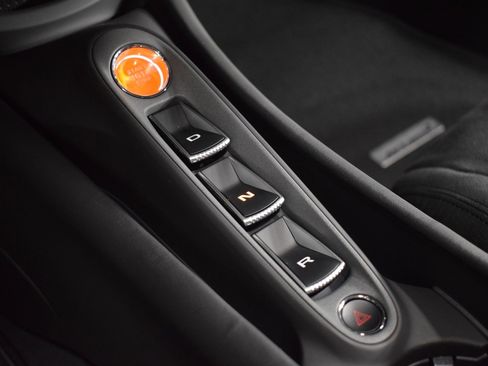 New 2025 McLaren Artura Spider image 25