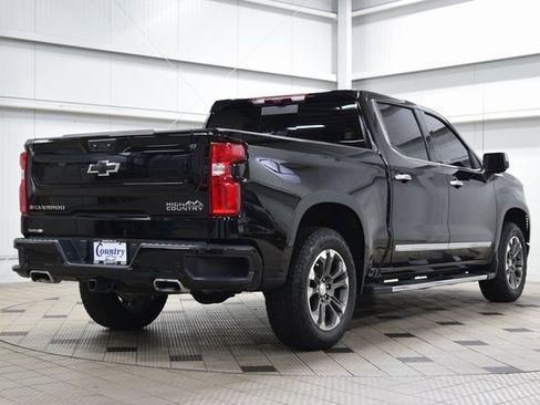 Used 2024 Chevrolet Silverado 1500 High Country w/ Technology Package image 8