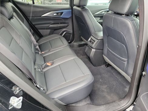 Used 2026 Chevrolet Equinox EV LT image 16