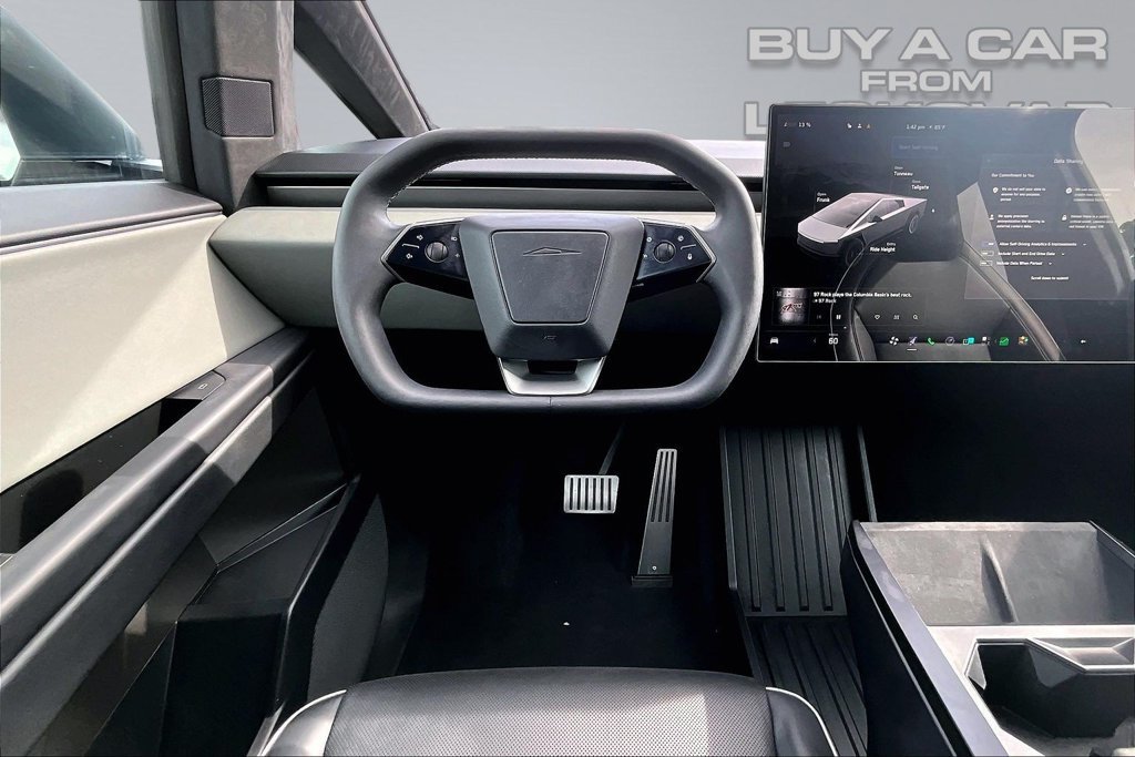 Used 2025 Tesla Cybertruck AWD Crew Cab image 5