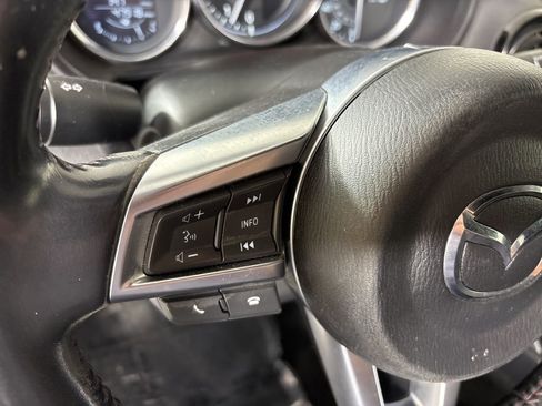 Used 2019 MAZDA MX-5 Miata Sport w/ I-ACTIVSENSE Sport Package image 18
