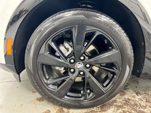 Used 2022 Buick Envision Essence w/ Sport Touring Package FWD image 26