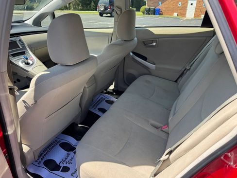 Used 2014 Toyota Prius Three FWD image 17