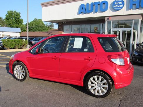 Used 2011 Suzuki SX4 Sportback FWD image 5