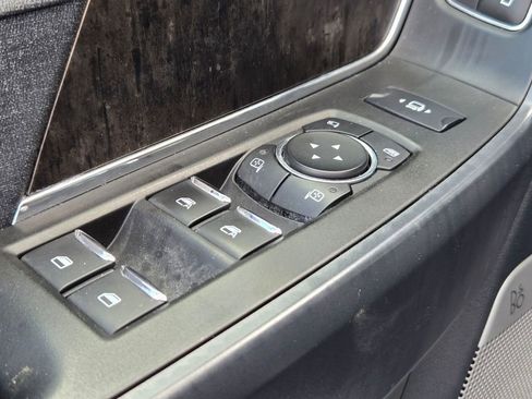 Used 2024 Ford F350 Lariat image 12