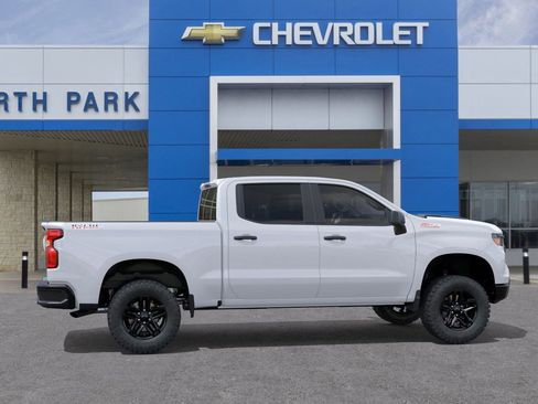 New 2026 Chevrolet Silverado 1500 Custom Trail Boss w/ LPO, Dark Essentials Package image 5