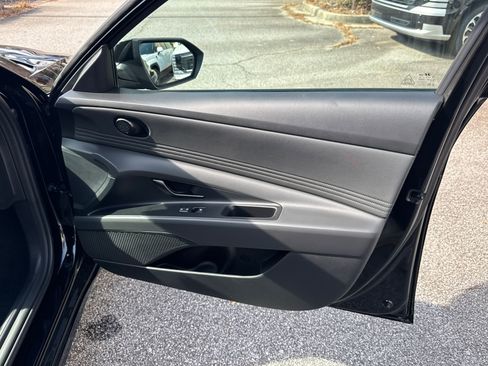Used 2026 Hyundai Elantra SEL Sport image 14