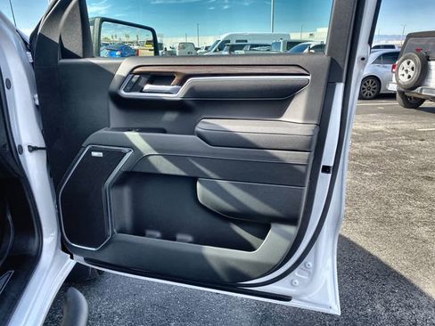 New 2026 Chevrolet Silverado 1500 RST w/ RST All Star Premium Package image 33