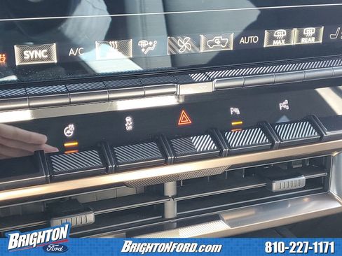 Used 2025 GMC Hummer EV 2X image 28