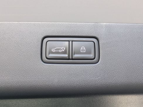 New 2026 Hyundai Ioniq 9 SEL image 14