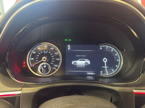 Used 2022 Genesis GV70 2.5T w/ Advanced Package AWD/4WD image 19