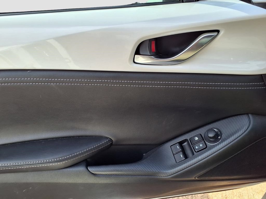 Used 2023 MAZDA MX-5 Miata Grand Touring RWD image 21